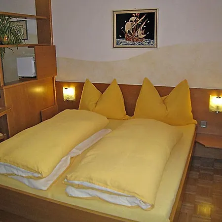 Lejlighedshotel Gaestehaus Steiner Tröpolach