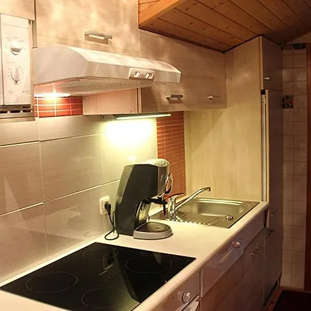 施泰纳旅馆 公寓式酒店 特洛普拉赫