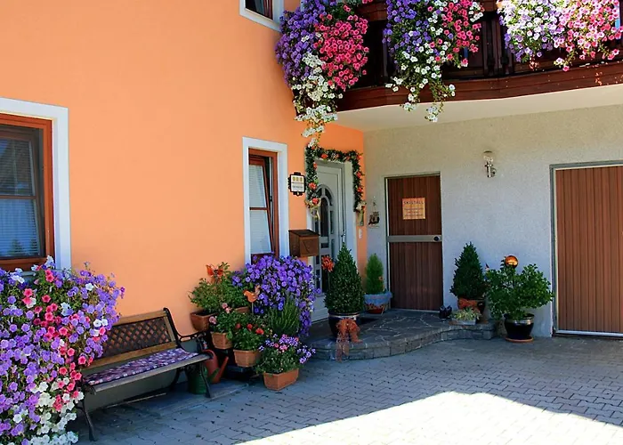 Aparthotel Gastehaus Steiner Tropolach